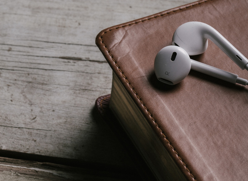bible-headphones